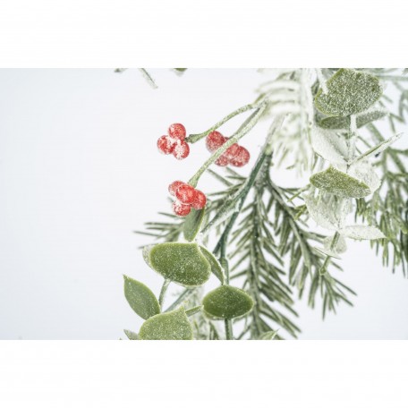 Elegante Schneegedeckte Girlande mit Roten Beeren Elegante Schneegedeckte Girlande mit Roten Beeren