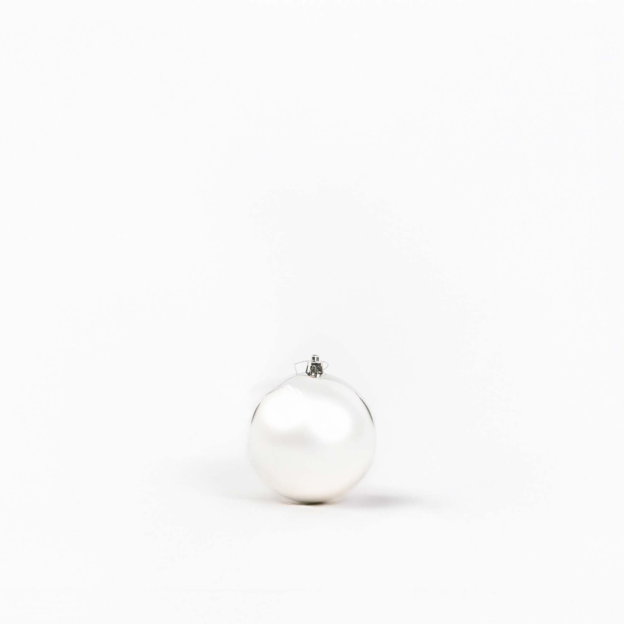 Giulia Grillo Boules de Noël Brillantes "Argent Éclatant" ⌀10cm, lot de 4 pièces