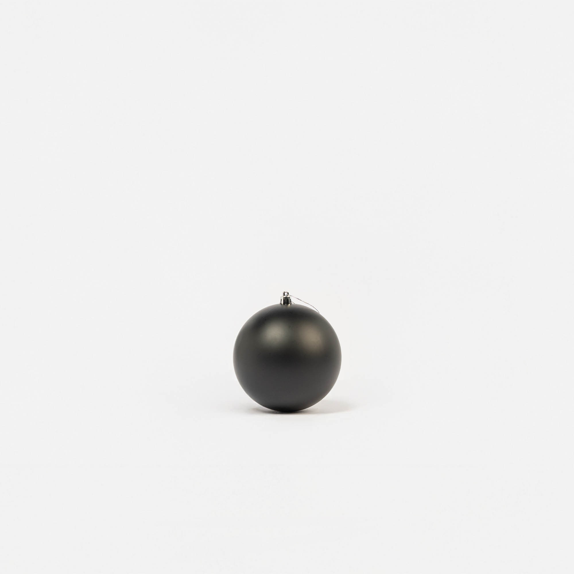 Giulia Grillo Matte Weihnachtskugeln „Schwarz Matt“ ⌀12cm, 3 Stück/Set