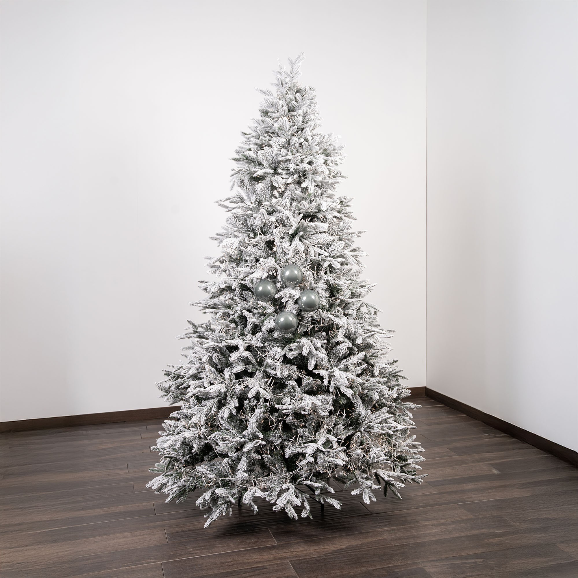 Giulia Grillo Perlglänzende Weihnachtskugeln „Perlhellblau“ ⌀10cm, 4er-Set