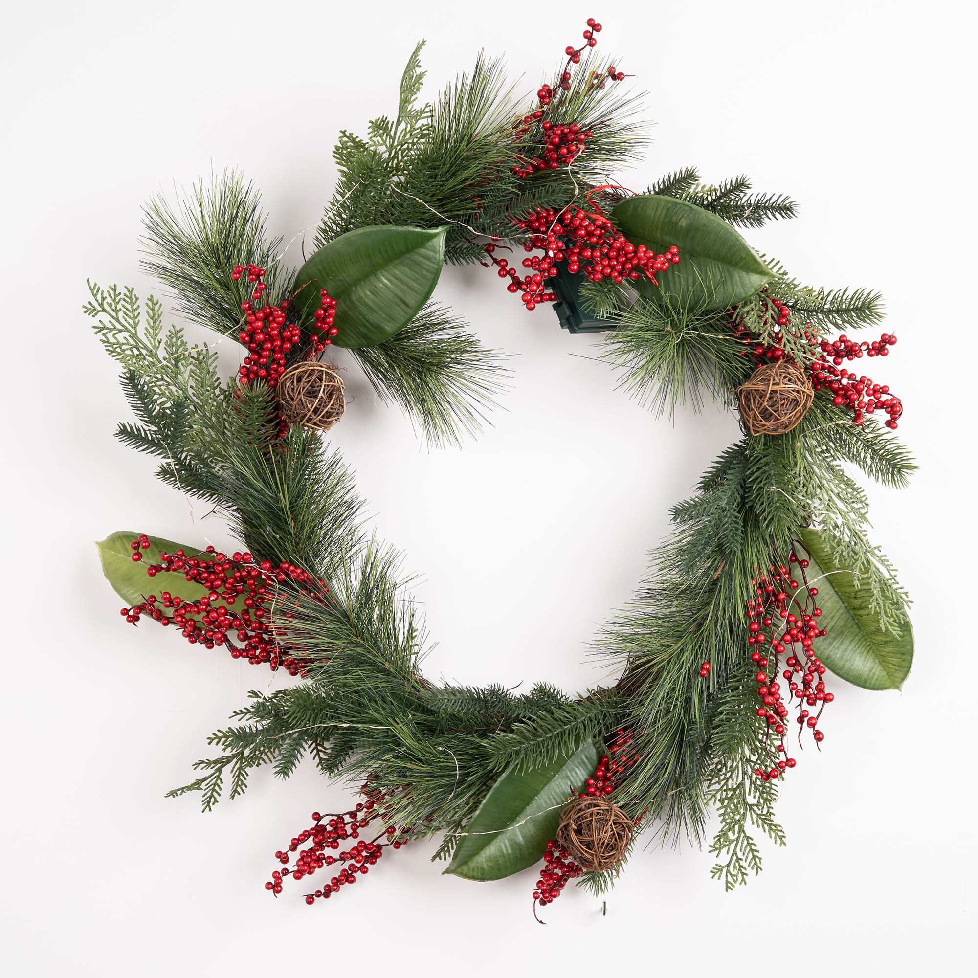 Giulia Grillo Wreath with Red Berries and Green