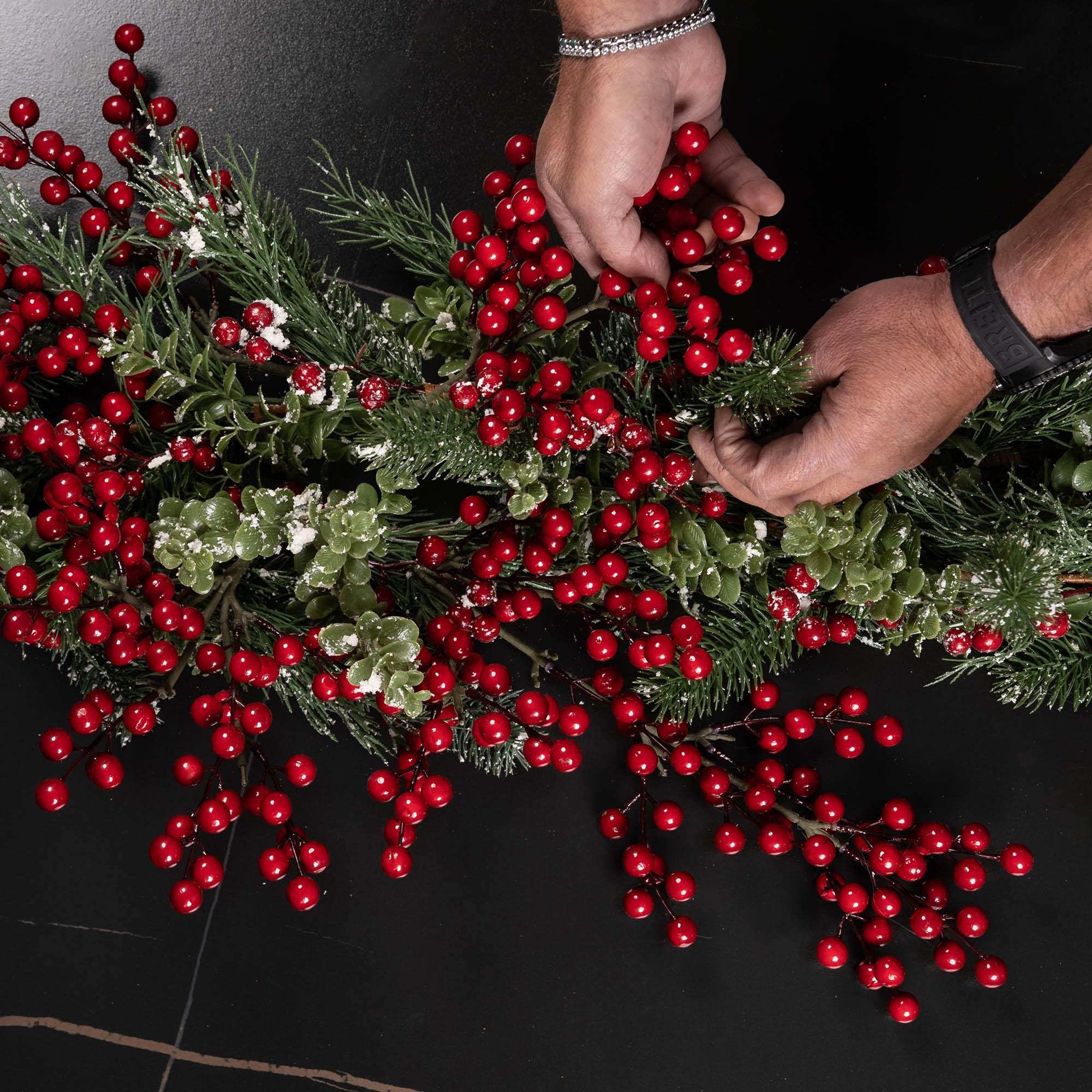 Giulia Grillo Branche Décorative avec Baies Rouges Brillantes