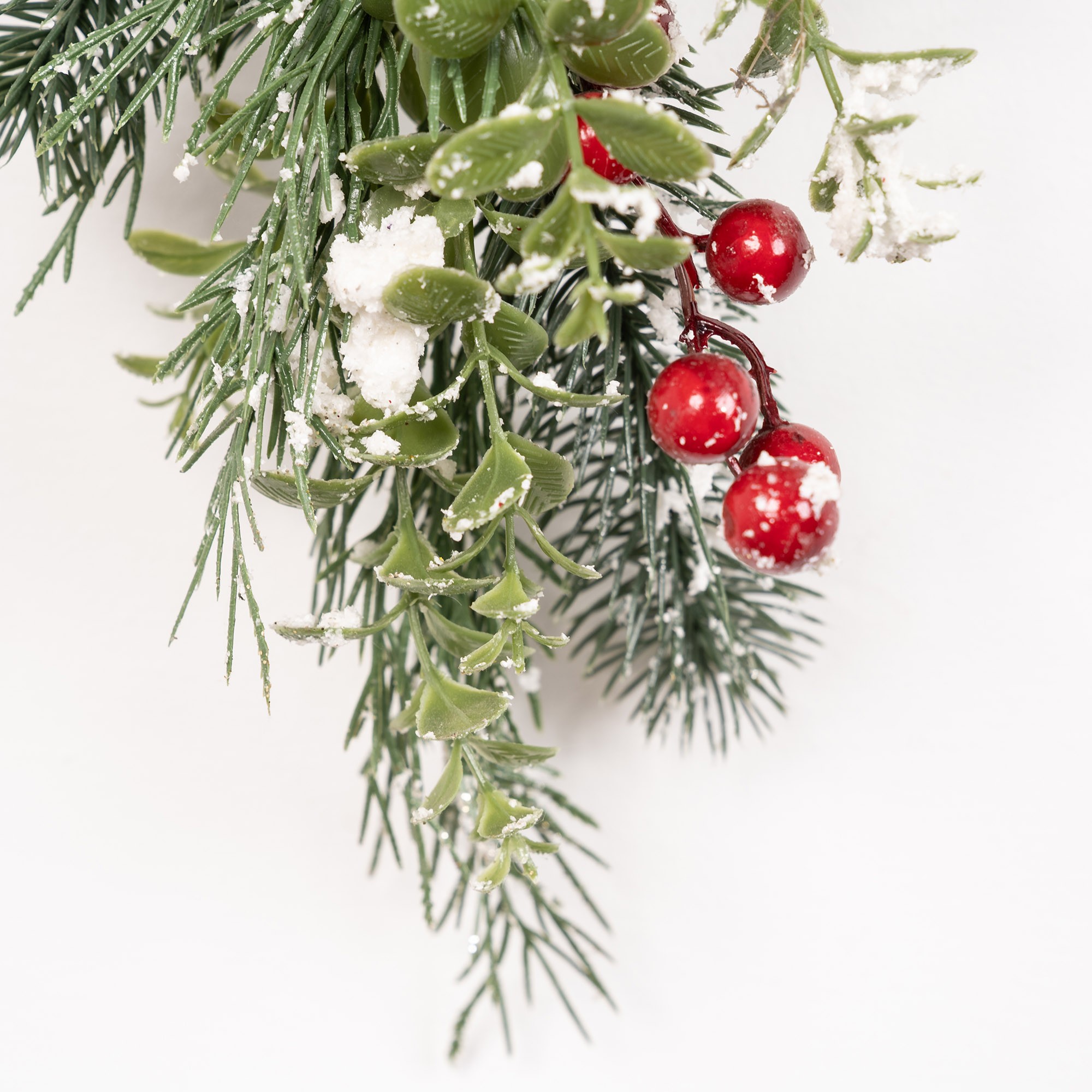 Giulia Grillo Snowy Decorative Branch with Woodland Effect