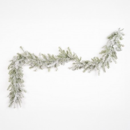Snowy White Garland