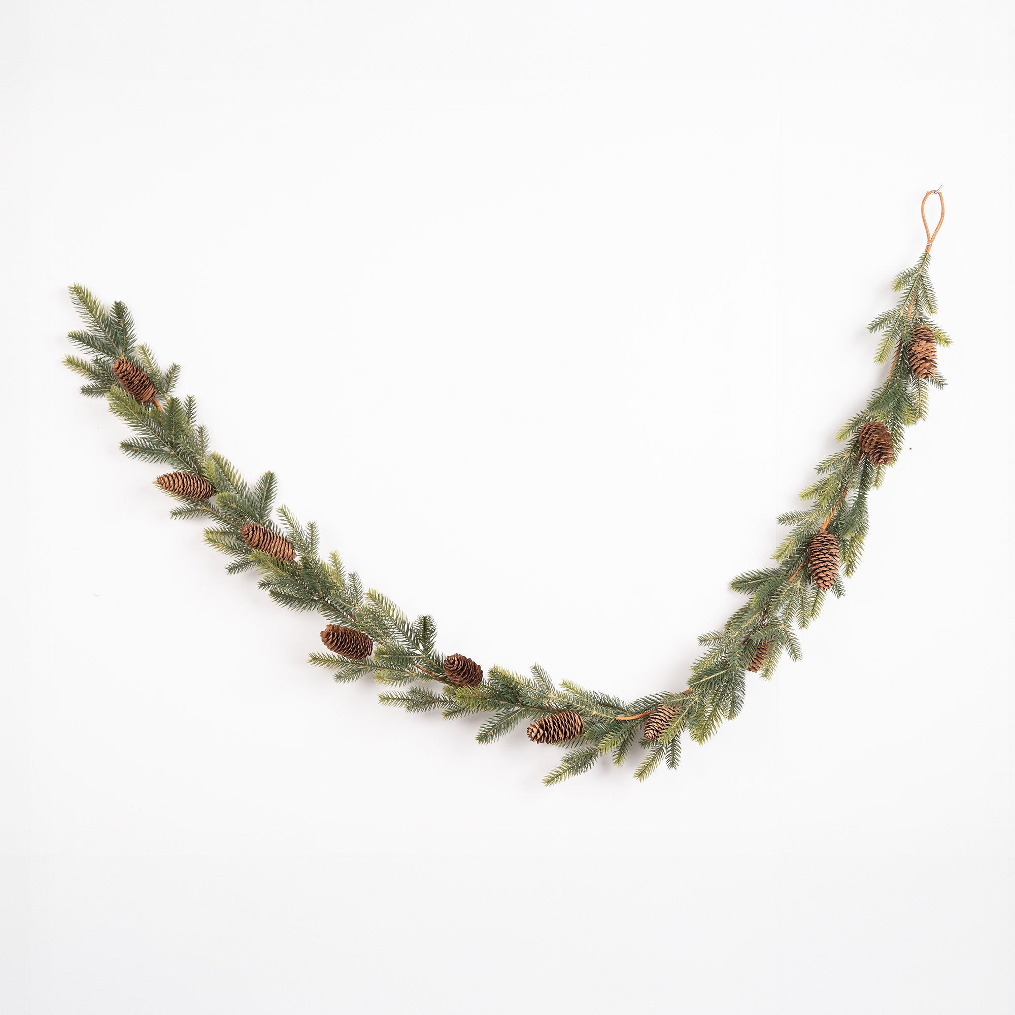 Giulia Grillo Decorative Garland with Pine Branches and Natural Pine Cones