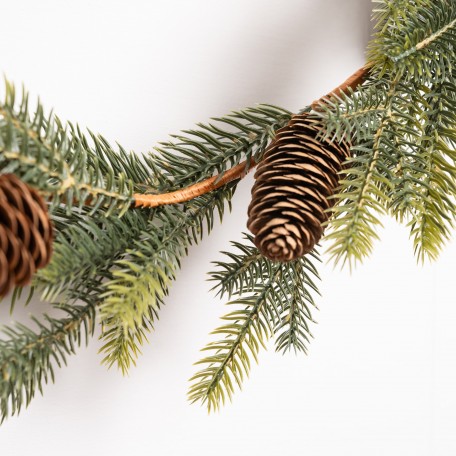 Decorative Garland with Pine Branches and Natural Pine Cones