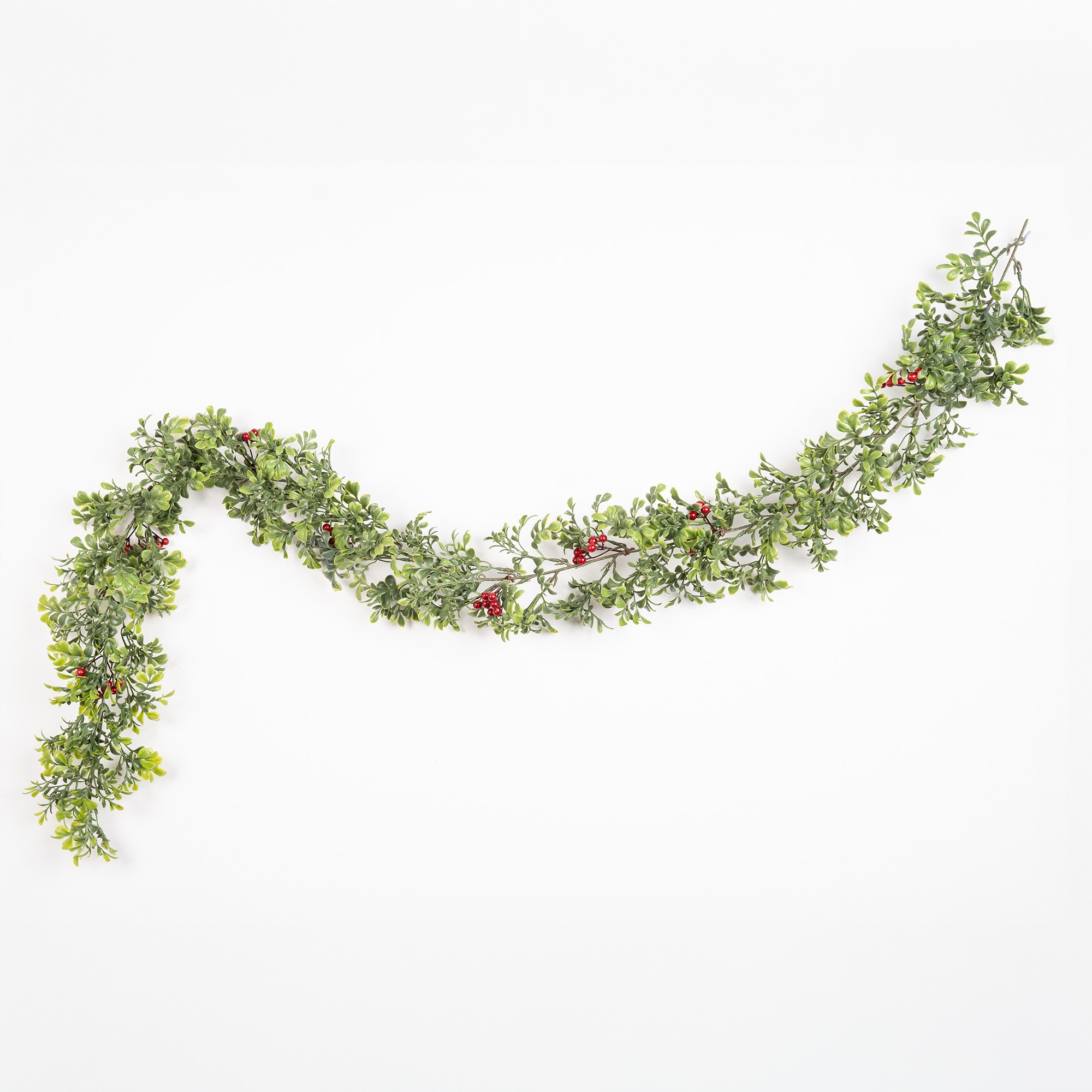 Giulia Grillo Decorative Garland with Green Leaves and Red Berries