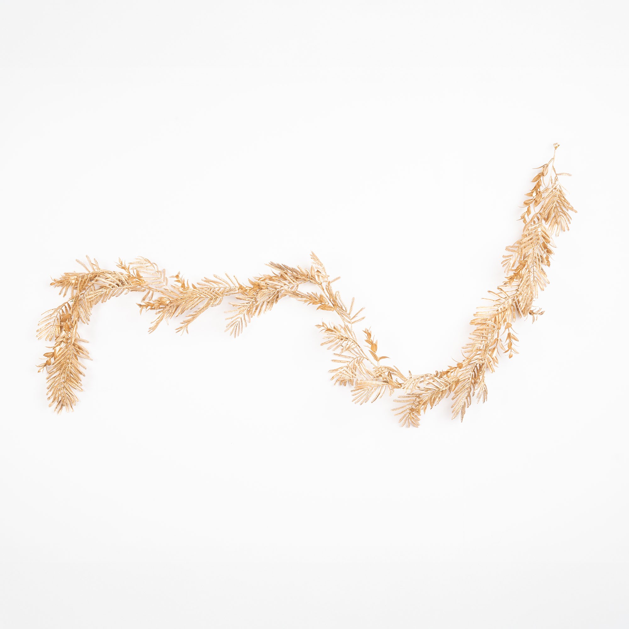 Giulia Grillo Chic Decorative Golden Garland with Glittery Leaves