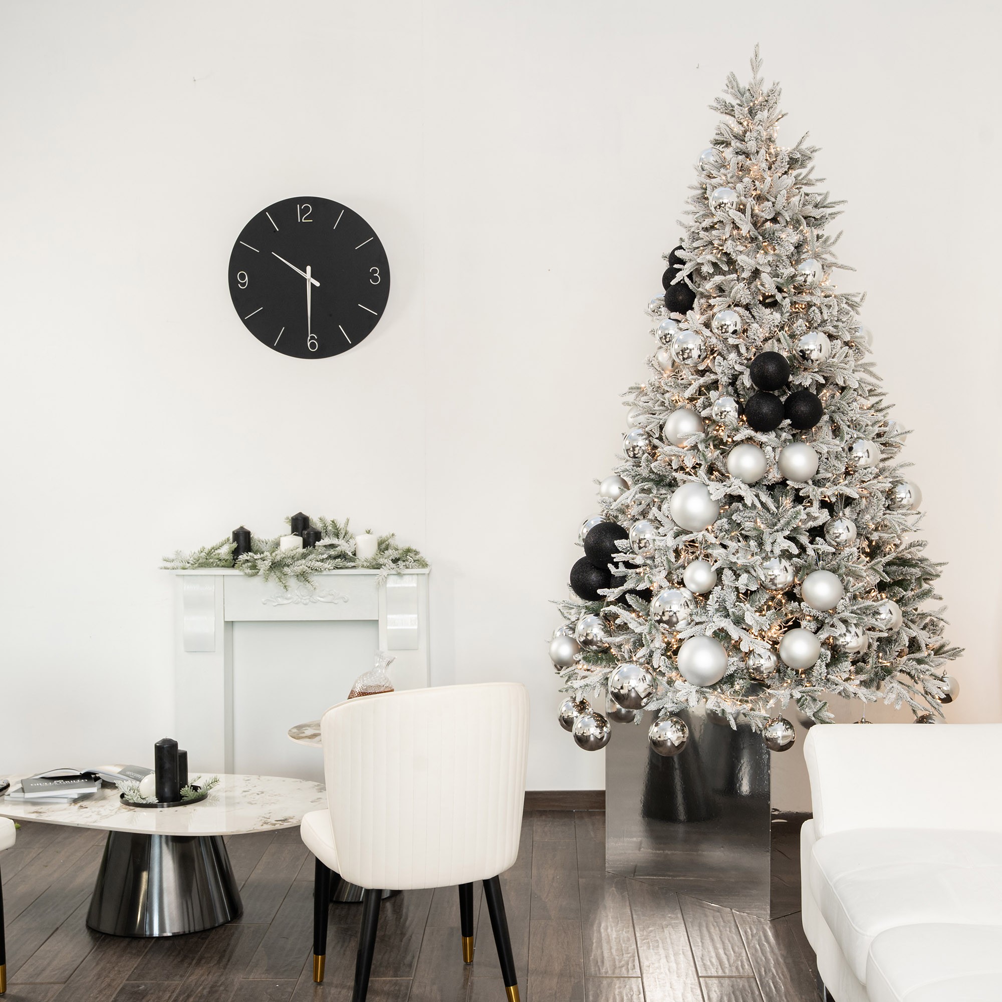 Giulia Grillo Matte Weihnachtskugeln „Silber Matt“ ⌀12cm, 3 Stück/Set