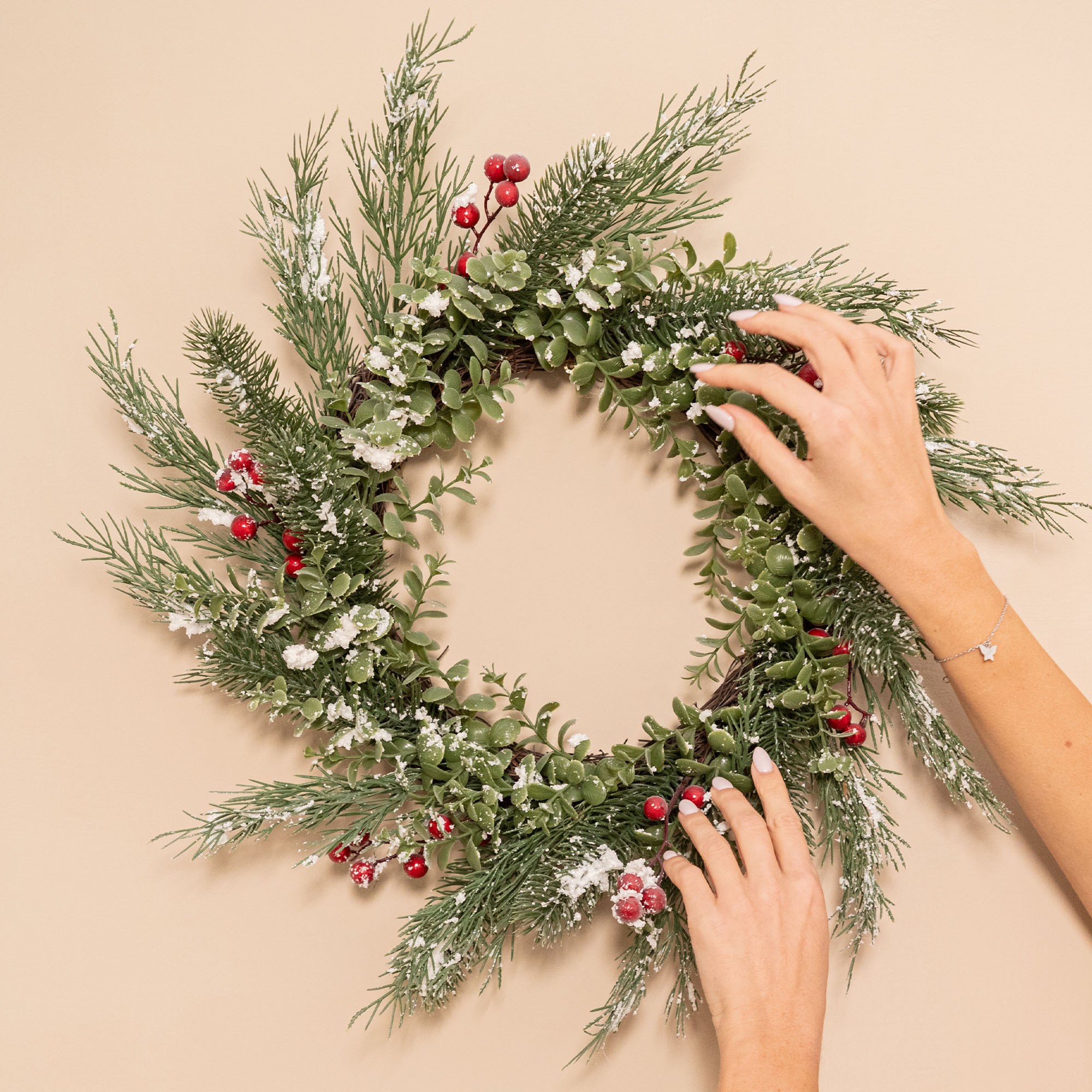Giulia Grillo Wreath with Red Berries and Pine Needles