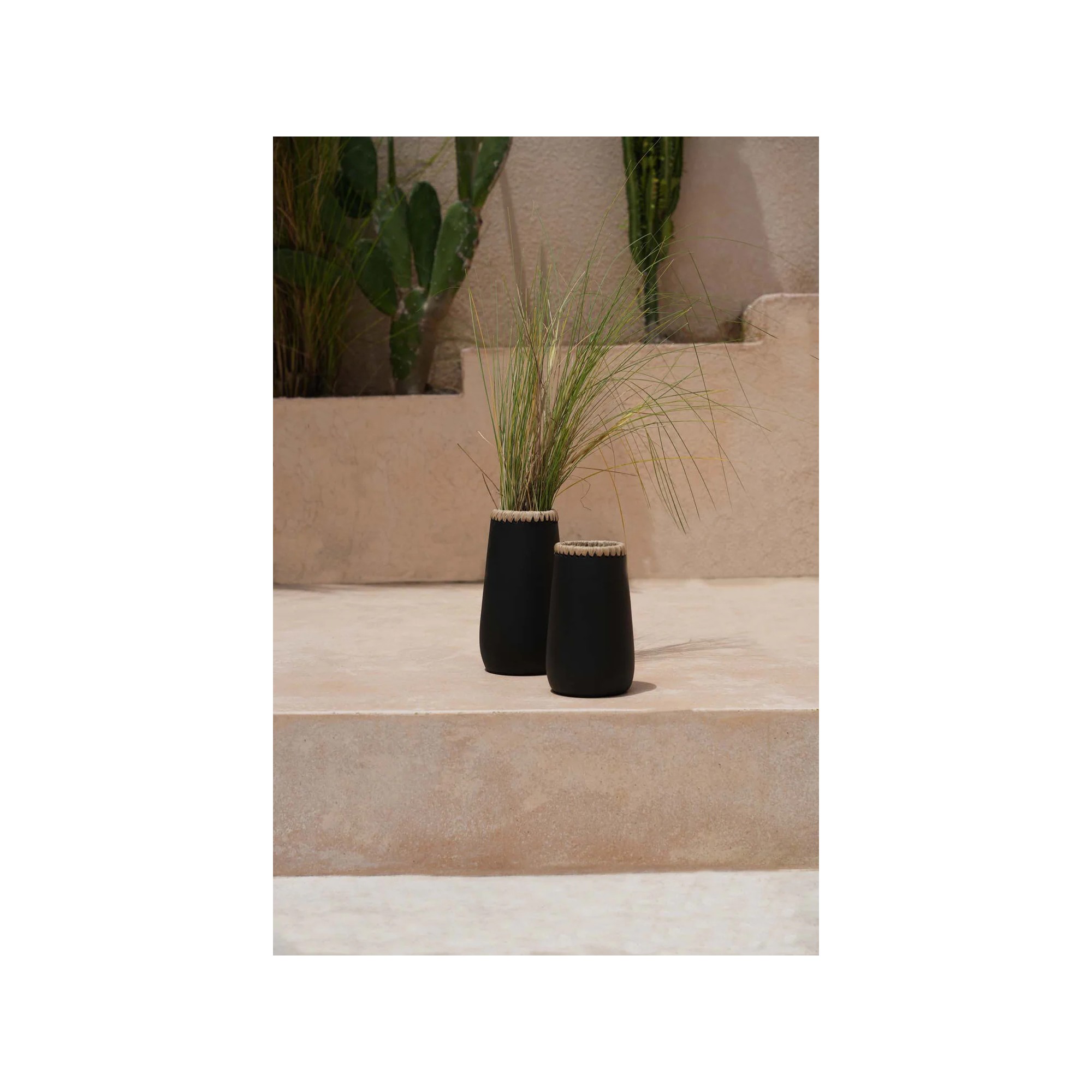 Giulia Grillo VASO SNEAKY NERO NATURALE S