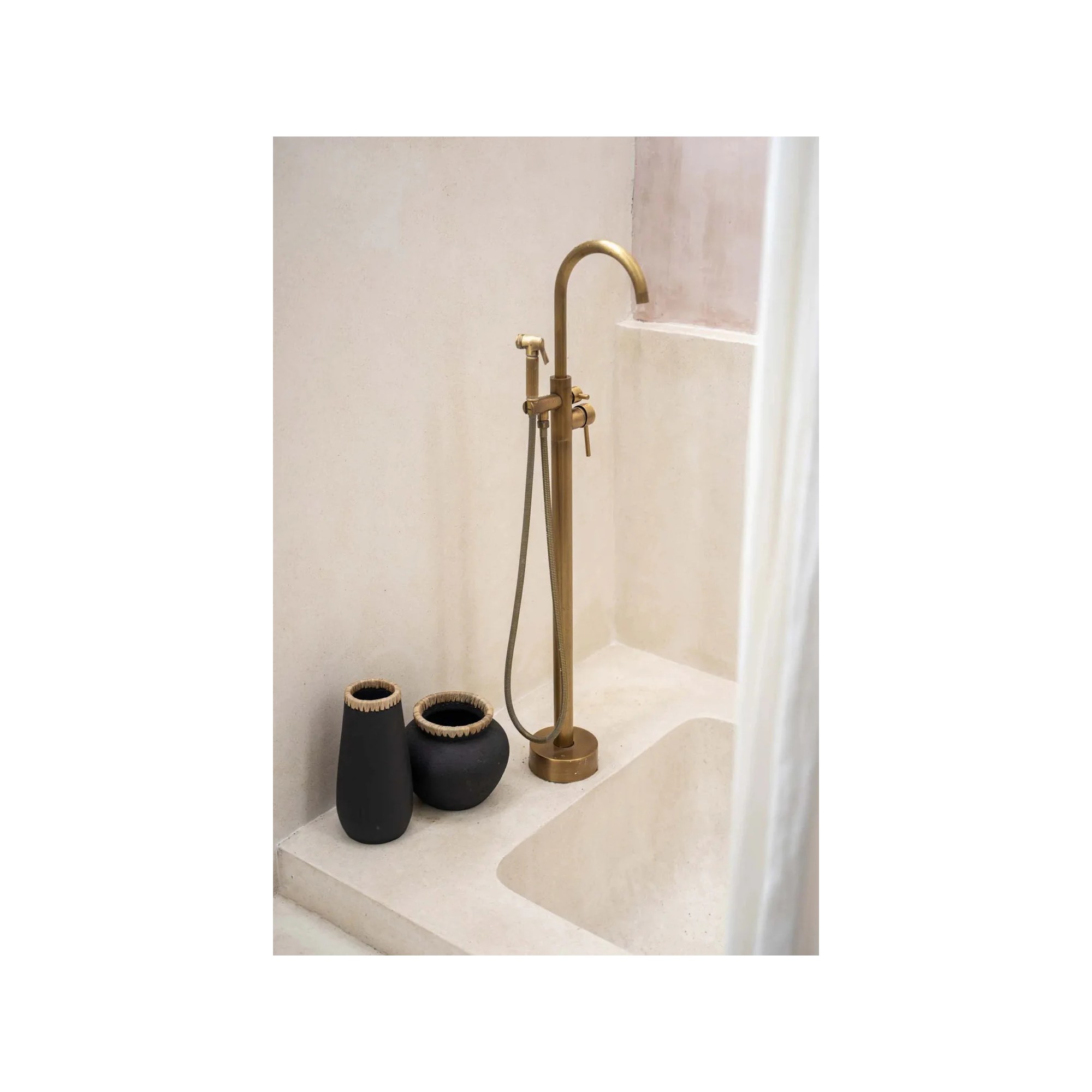 Giulia Grillo VASO SNEAKY NERO NATURALE L