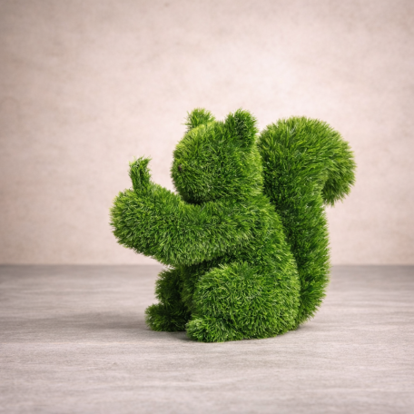 Scoiattolo  In erba sintetica  UVR H 35 cm