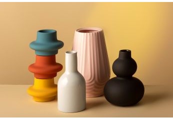Vasi di design per interni: i dettagli che arredano